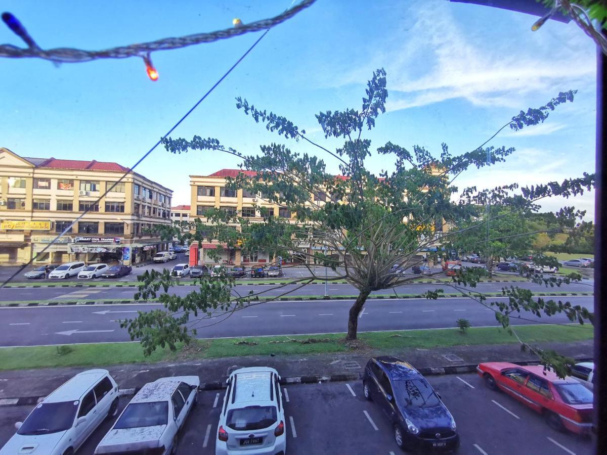 Av Homestay - Kuching Mjc Kültér fotó
